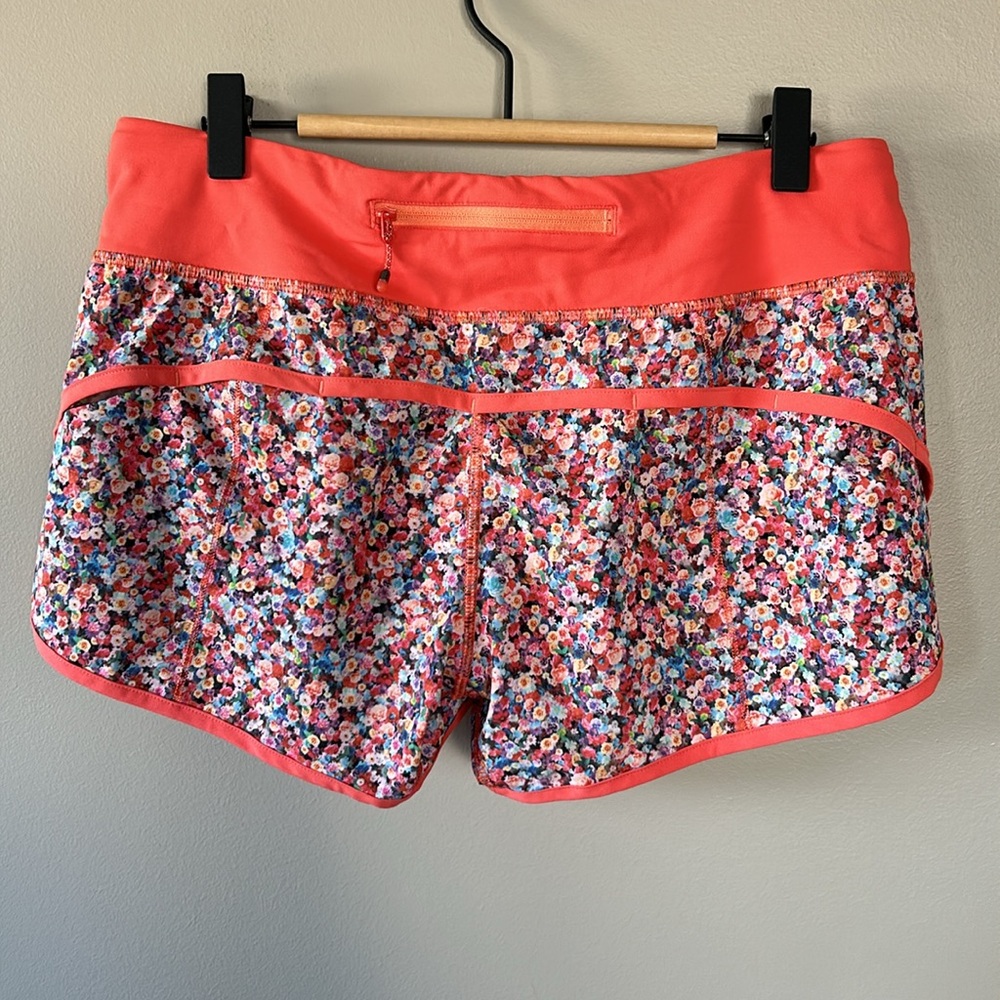 Lululemon Speed Short 2.5” Size 6 Prism‎ Petal Multi/Aromic Red (Coral) - Picture 4 of 10